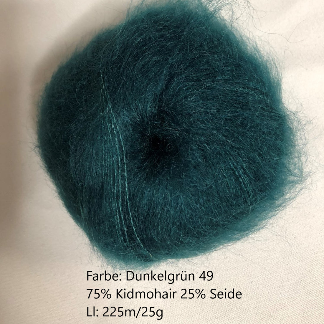 Kidmohair-Seiden Knäuel Dunkelgrün