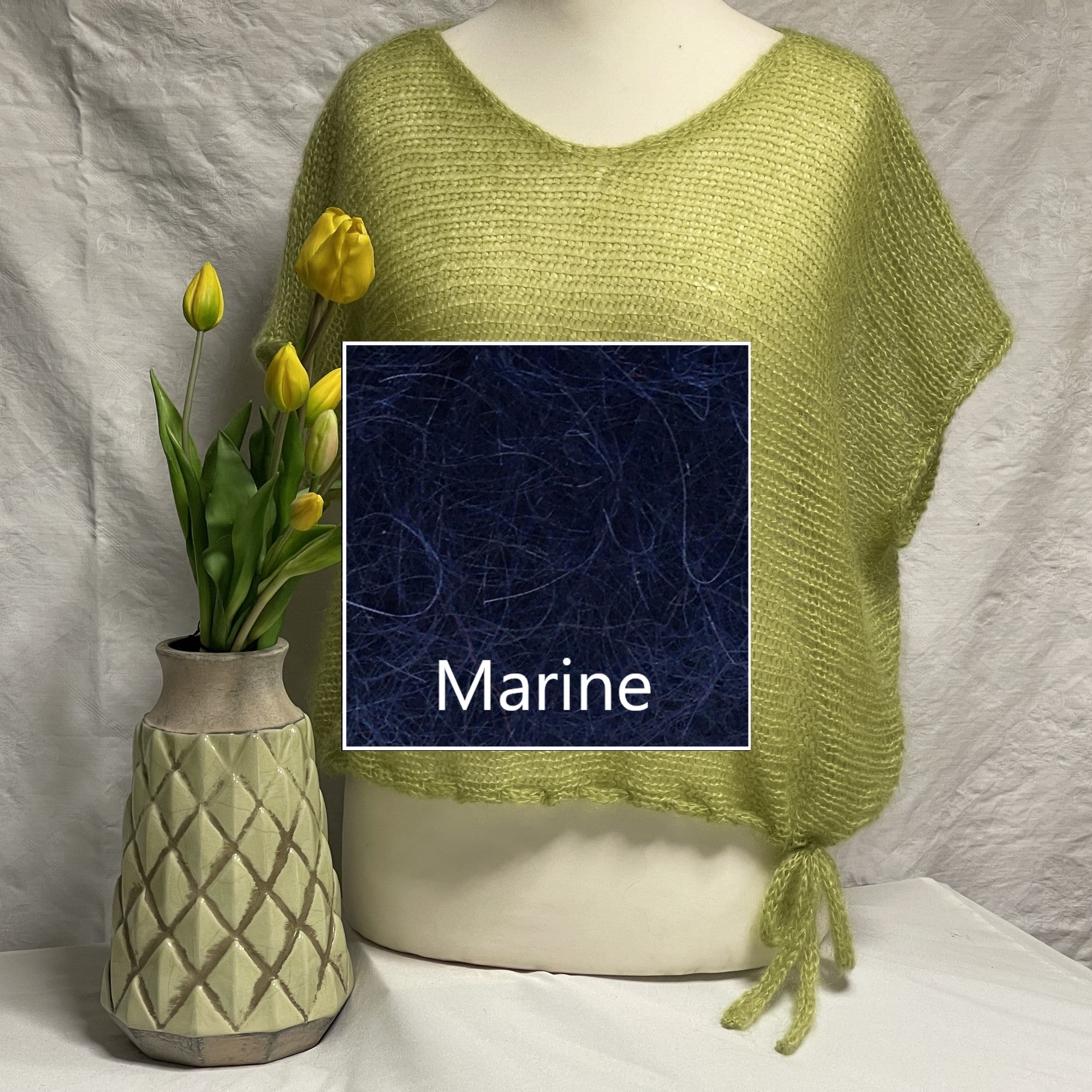 Quergestrickter Pullunder mit Band Größe II