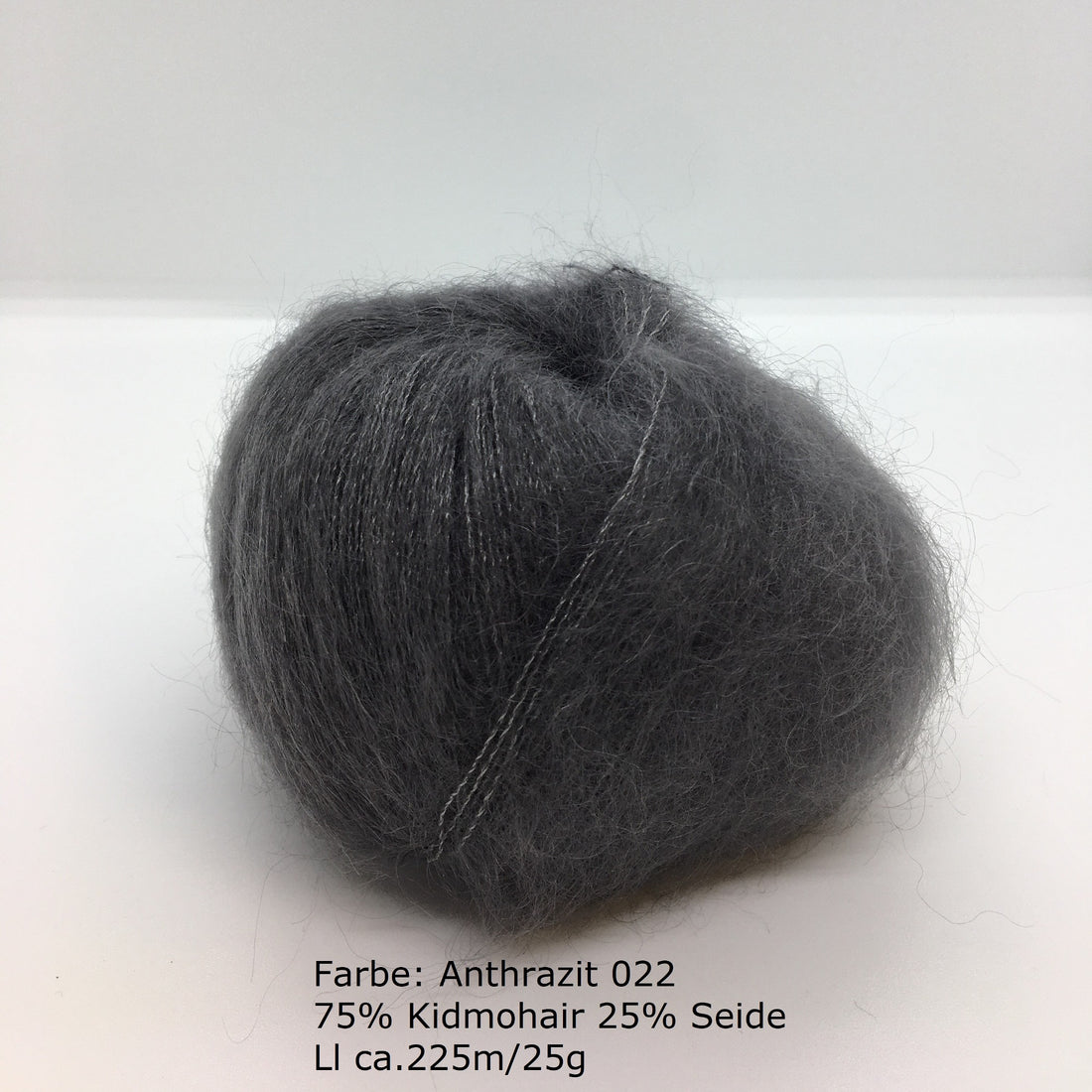 Kidmohair-Seiden Knäuel Anthrazit