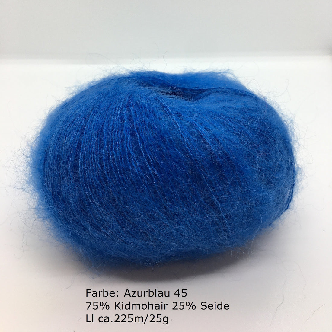 Kidmohair-Seiden Knäuel Azurblau