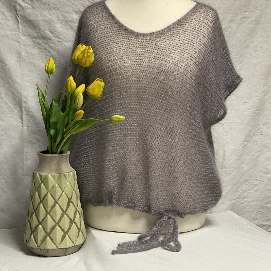 Quergestrickter Pullunder mit Band Größe II