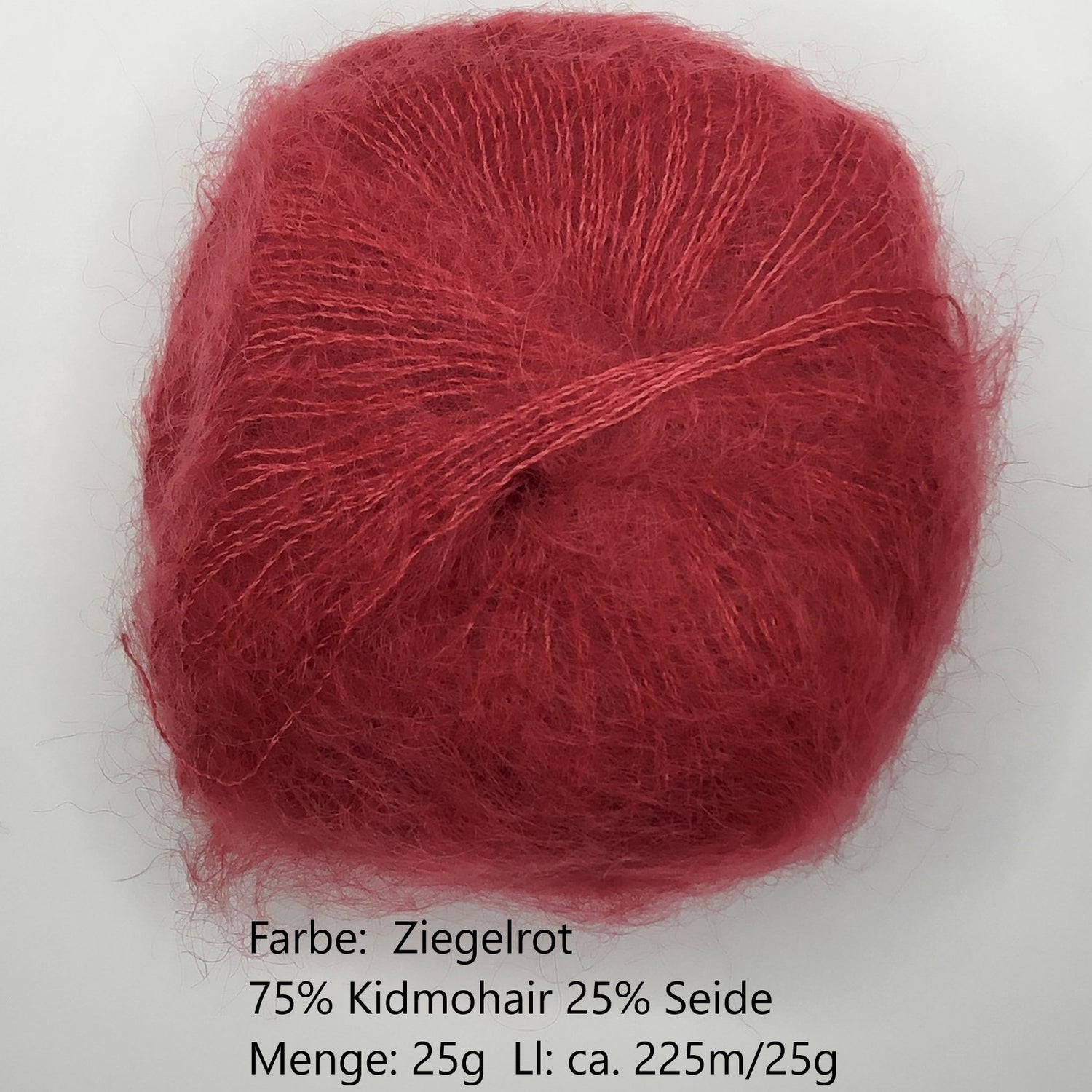 Kidmohair-Seiden Knäuel Ziegelrot