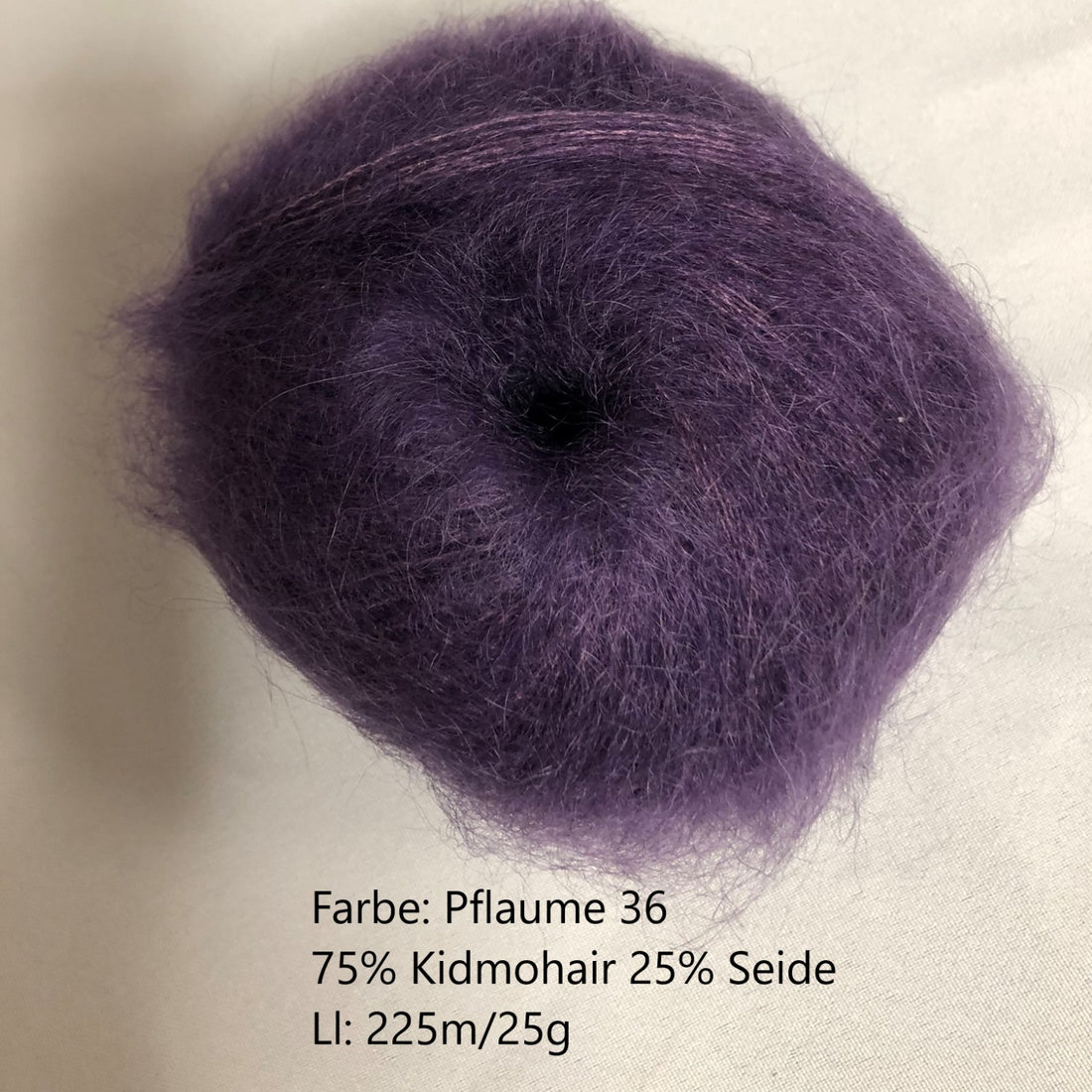 Kidmohair-Seiden Knäuel Pflaume