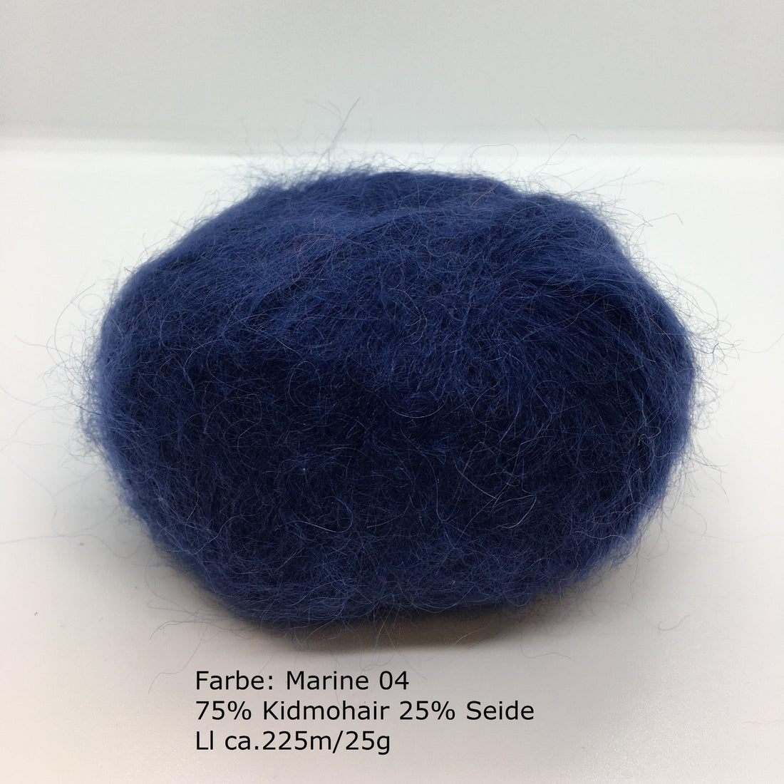 Kidmohair-Seiden Knäuel Marine