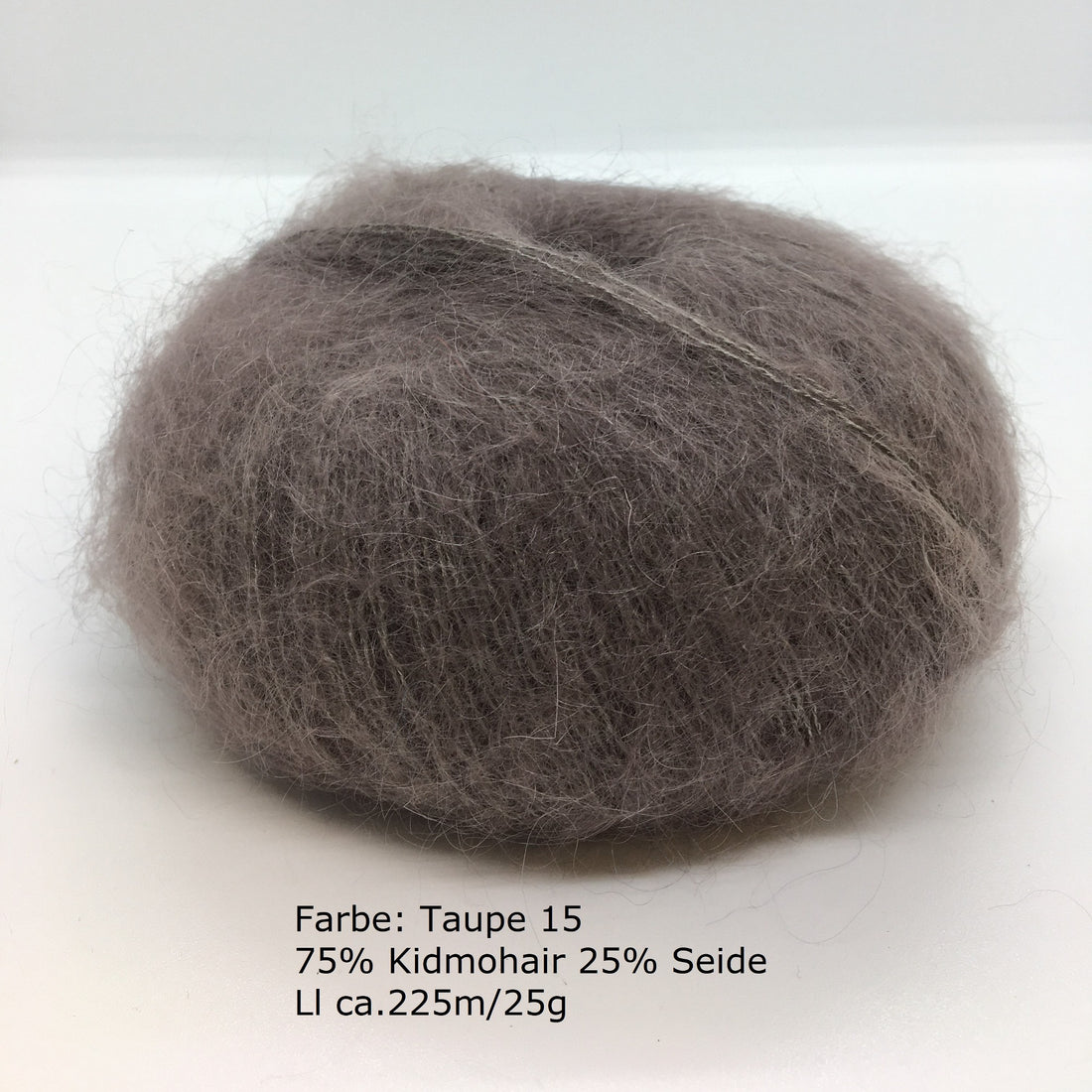 Kidmohair-Seiden Knäuel Taupe